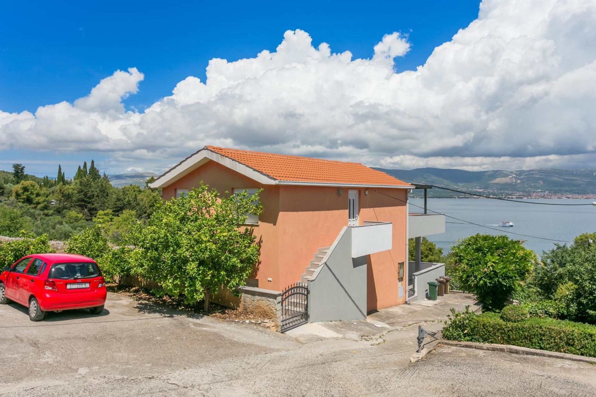 Apartments By The Sea Slatine, Ciovo - 11126 Kültér fotó